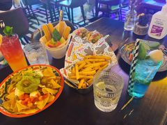 -Famous肥猫墨西哥音乐餐吧(五棵松华熙LIVE店)