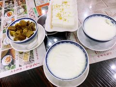 -周大娘牛乳(旧寨古村总店)