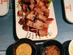 -乔家小院•非遗驴肉•本地小海鲜(滨河路店)