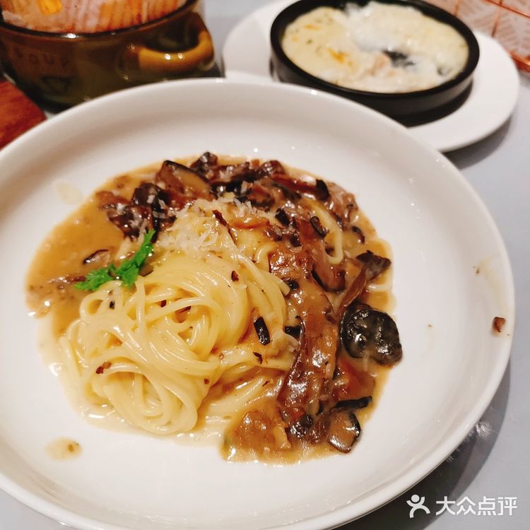 深圳那些不需要营销的美食店|西堤牛排