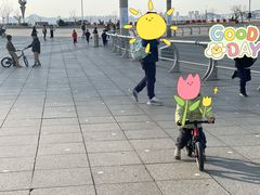 -东港音乐喷泉广场