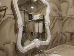 -柏纳酒店(百色市政府恒基广场店)