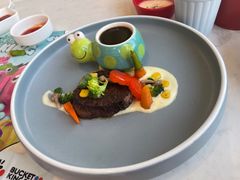 -水桶王国主题餐厅·聚会·生日派对·亲子活动·家庭套餐(亚龙湾希尔顿店)