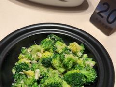 -八府香鸭·啫啫煲(华山路店)