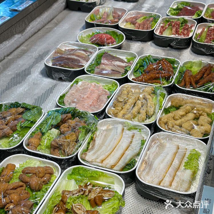 仿佛来到水族馆用餐🐠上百款海鲜火锅