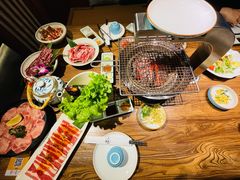 -明洞阿姨·韩式酱蟹烤肉·创意料理(三元桥店)