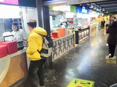 -第5大道精品休闲购物广场