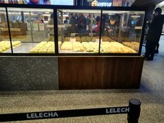 面包甜点陈列柜-LELECHA乐乐茶(上海五角场万达广场店)