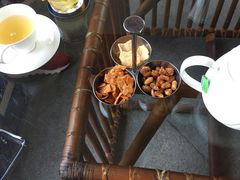 -亚龙湾喜来登·美景台大堂吧