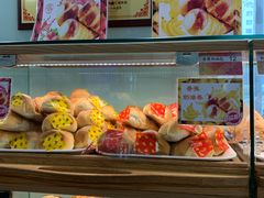 面包甜点陈列柜-新侨三宝乐面包店(崇文门店)