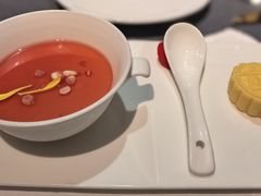 燕窝绿豆糕配洛神花豆腐-广舟(千禧店)