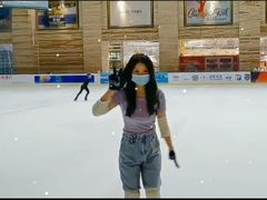 -冠军冰场(环球中心店)