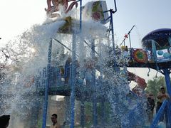 -欢乐水魔方水世界