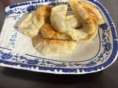 马蹄锅贴-长人馄饨铺(解放街店)