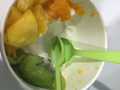-三佰瑞冻酸奶(凯德MALL店)