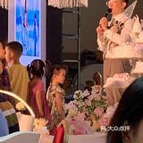 在粉嫩婚礼现场发现的小小只