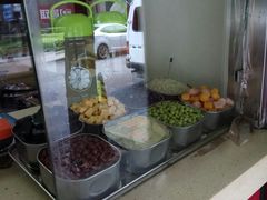 -沪上阿姨鲜果茶(华新大街店)