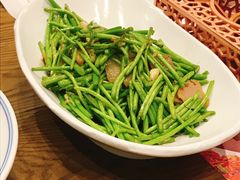 -黄泥岗·地道湖北菜(奥特莱斯店)