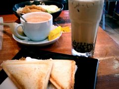 珍珠奶茶&nbsp;咖啡&nbsp;三文鱼馅的饼-小泉居(水坑尾店 )