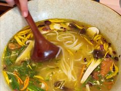 -芸南道·过桥米线(昆明老街旗舰店)