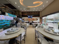 -覃记海鲜美食餐厅