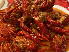 -李双猪·小龙虾·烧烤·羊肉煲(乐山店)