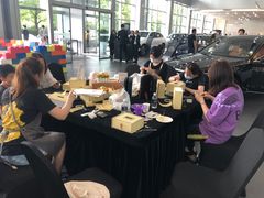 -奔驰上海利星(七宝店)