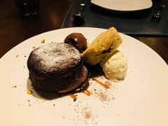 -恰餐厅及酒吧 CHAR Bar & Grill (北京丽都皇冠假日店)