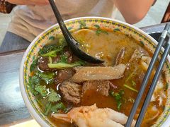 -金杨拉面王小吃面馆·牛三宝面·红烧牛肉粉