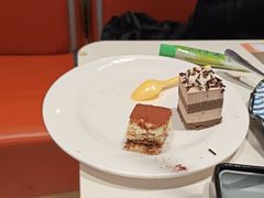 -金马门国际美食百汇(珞喻路店)