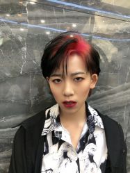 -银星女王公园发型艺术沙龙