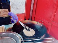 -小红车炸蛋葱油饼