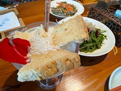 -菌自由丨野生菌火锅特色庭院餐厅(丽江古城店)