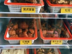 -菌海森林·非遗野生菌火锅(西山区滇池路摩根道店)