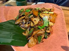 -云海肴·汽锅鸡·云南菜(天山百盛优客店)