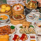 新年的到来来到了荔轼楼这家粤式茶楼，这里的環境优雅