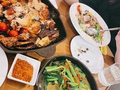 来龙里秘制考鸡-来龙里 精致 东南亚餐室(万象城店)
