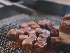 雪花肉粒-肉甲韩国木炭烤肉(新壹街1店)