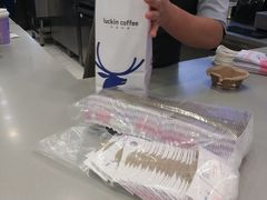 -瑞幸咖啡(宜昌国贸购物中心店)