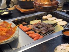 -臻牛烤肉