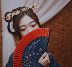 -汉仪华裳汉服馆(打浦桥店)