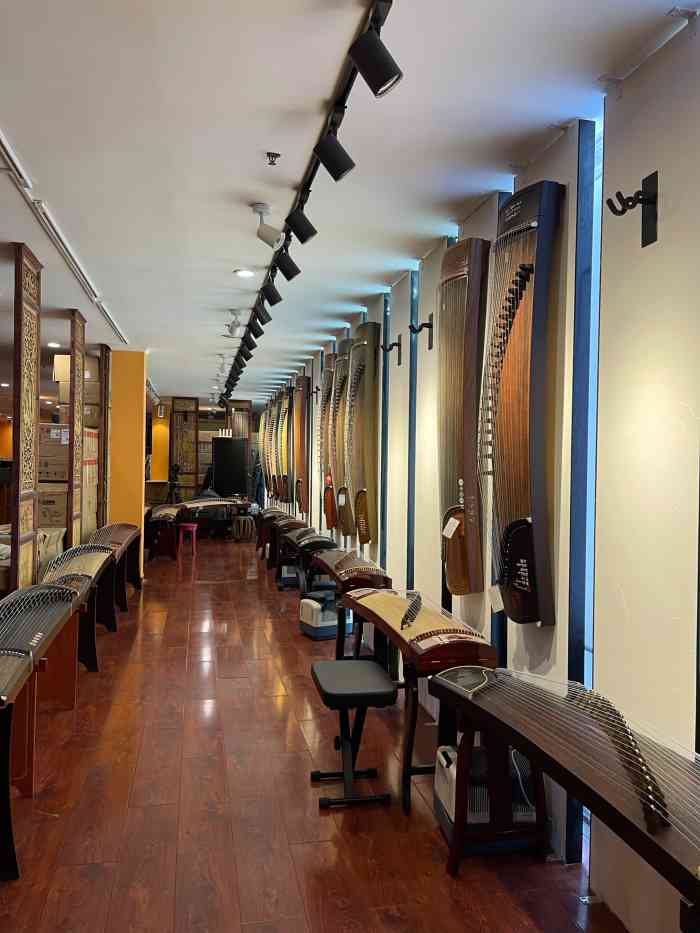 很开心来新爱琴这里体验张老师的琵琶课