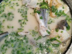 大砂锅炖鱼头汤-丹江渔村(望京店)