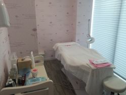 -咪咪比基尼脱毛专业店