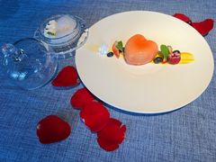 -弦月窗LUNETTE BY AMANDA(复兴路店)