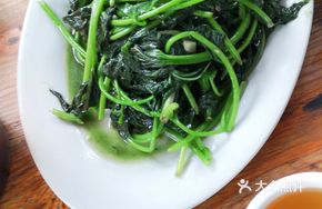 Stir-fried Sweet Potato Leaves