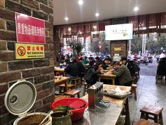 大堂-西环肥仔螺蛳粉(总店)