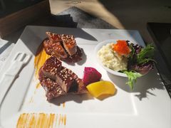-穹六人间 people 6(岳阳路店)