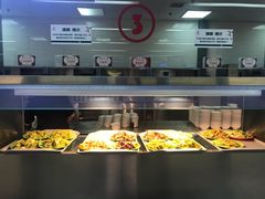自助取餐区-北医三院职工食堂