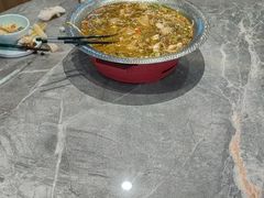 -有红鸡毛店·川菜(建设路店)